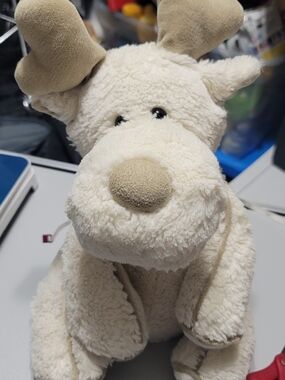 Glee Plush Cream Reindeer Stuffed Animal - Soft Cuddly Toy